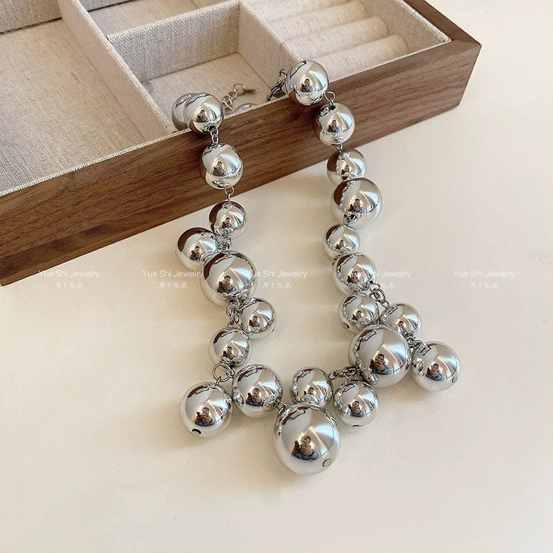Wholesale Exaggerated large beads short pearl clavicle necklace